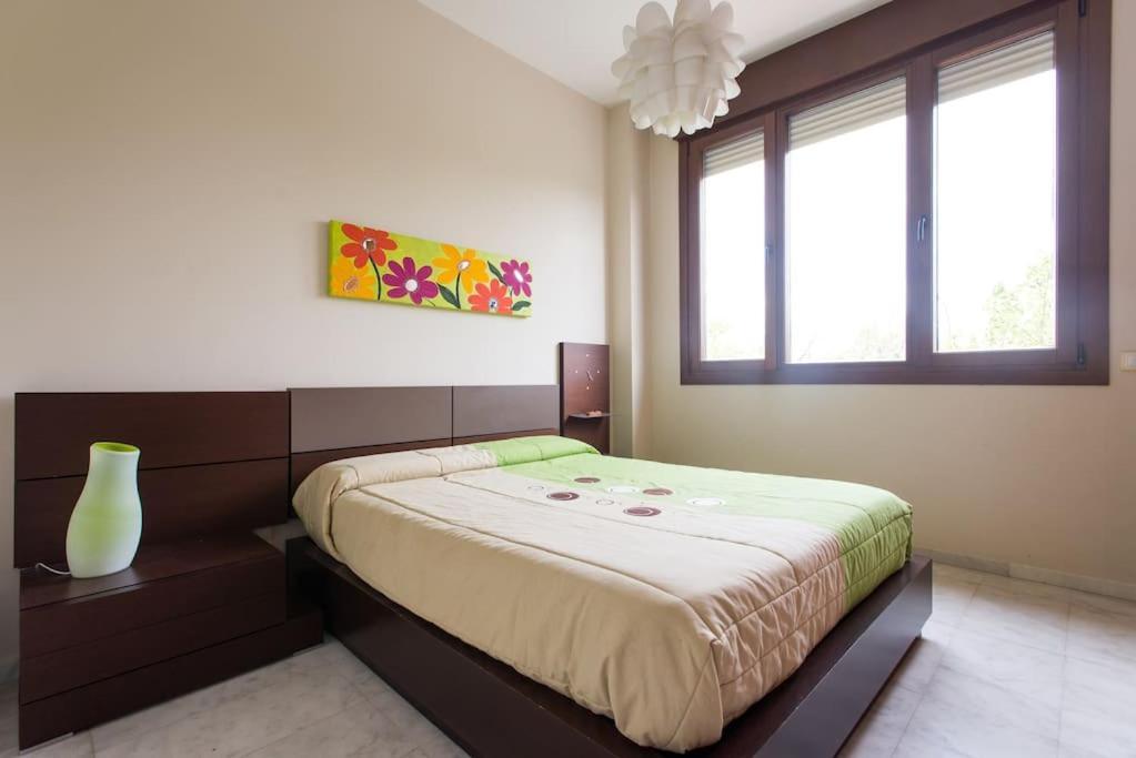Fibes Apartamento Con Parking Gratis Seville Exterior photo